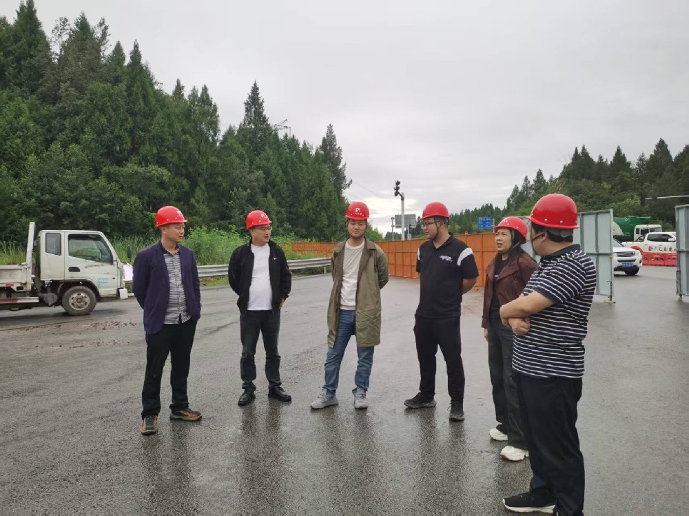 黎强带队开展国庆节前安全检查